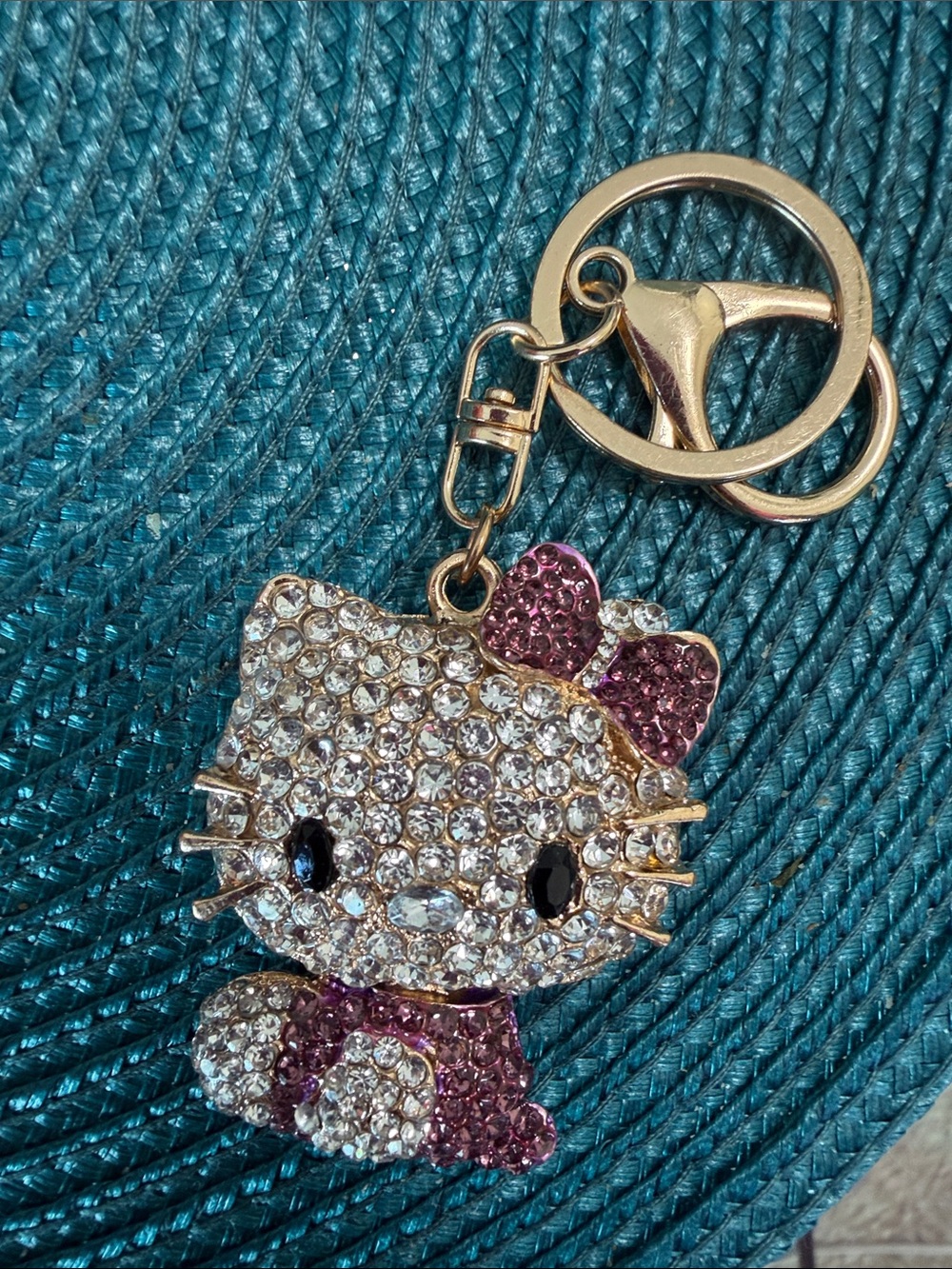 Crystal Hello Kitty-Style Gold Keychain with Pink Bow